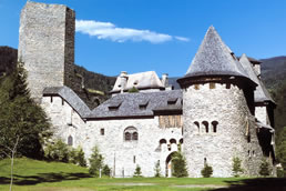 Burg Finstergrün in der Ferienregion Lungau